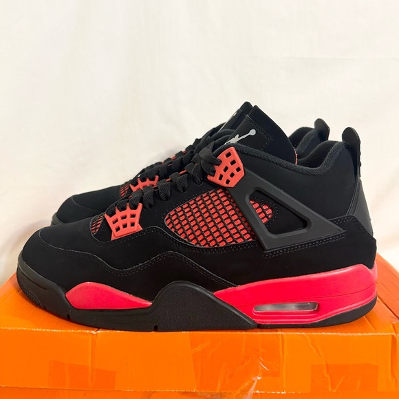 Jordan 4 Retro Red Thunder size 9 CT8527-016 2022 VNDS - Picture 2 of 10